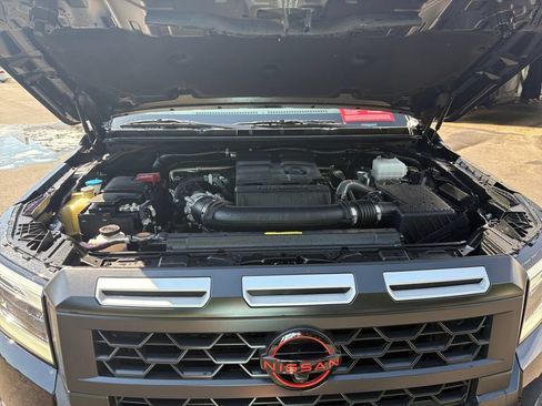 Used 2025 Nissan Frontier PRO-4X w/ Pro Convenience Package AWD/4WD image 27
