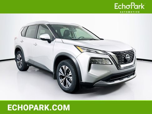 Used 2022 Nissan Rogue SV w/ SV Premium Package FWD image 1