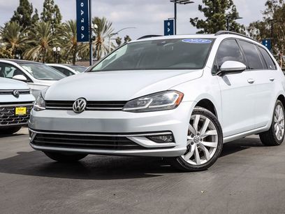 Used 2019 Volkswagen Golf SE