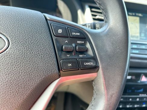 Used 2017 Hyundai Tucson SE Plus w/ Cargo Package FWD image 17