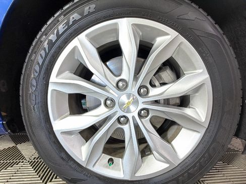 Used 2023 Chevrolet Malibu LT FWD image 35