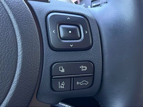 Used 2025 Lexus IS 350 F Sport RWD image 20
