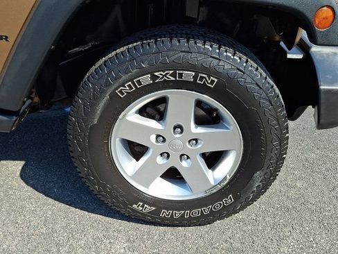 Used 2015 Jeep Wrangler Sport w/ Quick Order Package 23S AWD/4WD image 11