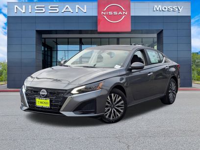 New 2025 Nissan Altima 2.5 SV w/ SV Premium Package