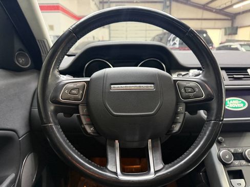 Used 2017 Land Rover Range Rover Evoque SE AWD/4WD image 22