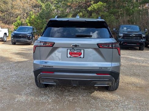 New 2026 Chevrolet Equinox ACTIV image 3