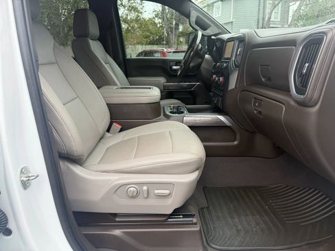 Used 2021 Chevrolet Silverado 3500 LTZ w/ LTZ Convenience Package image 14