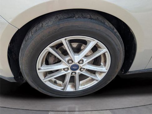 Used 2016 Ford Focus SE image 35