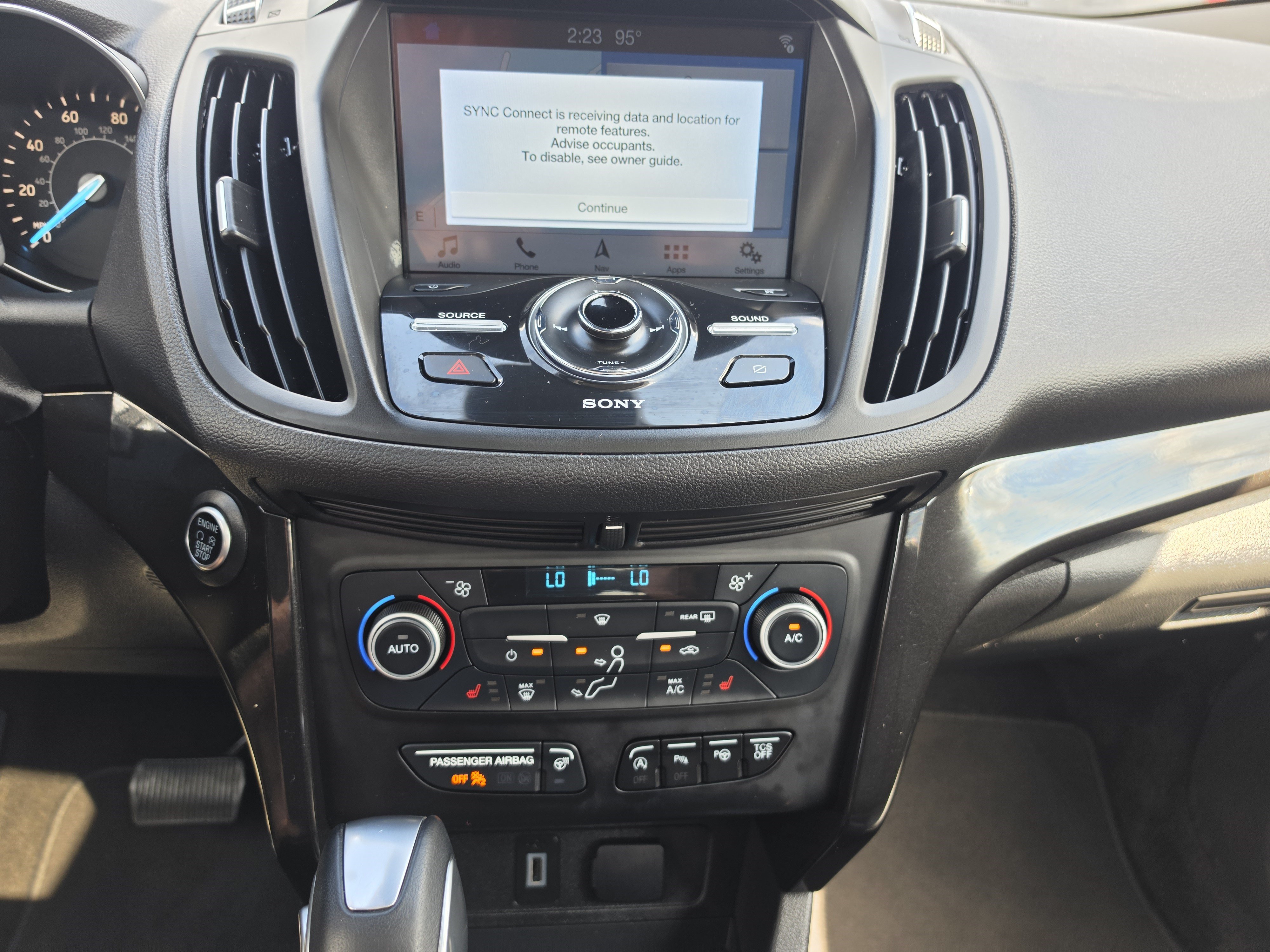 Used 2019 Ford Escape Titanium FWD image 12