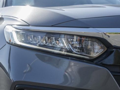 Used 2018 Honda Accord EX-L image 11