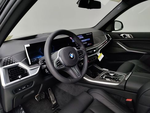 Used 2026 BMW X5 sDrive40i w/ M Sport Package image 14