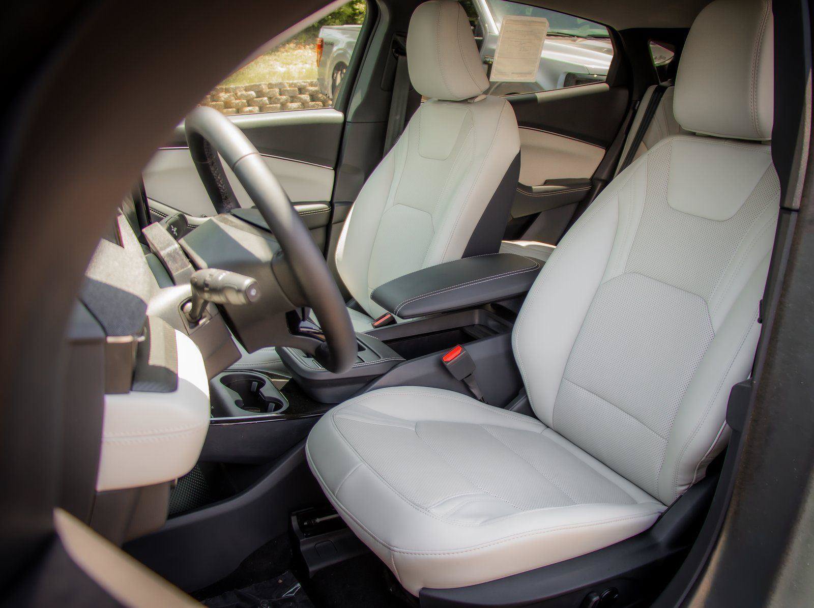 Used 2025 Ford Mustang Mach-E Premium RWD image 6