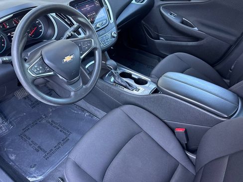Used 2023 Chevrolet Malibu LT FWD image 12