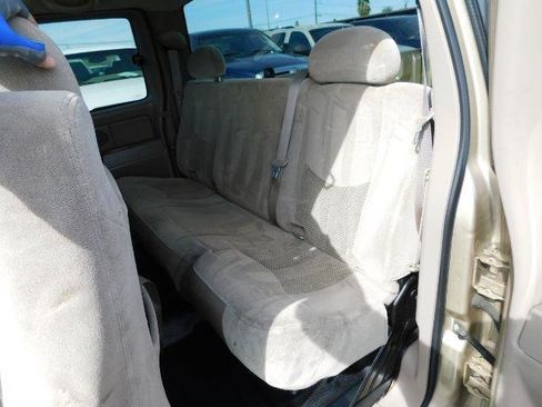 Used 2006 Chevrolet Silverado 1500 W/T image 12