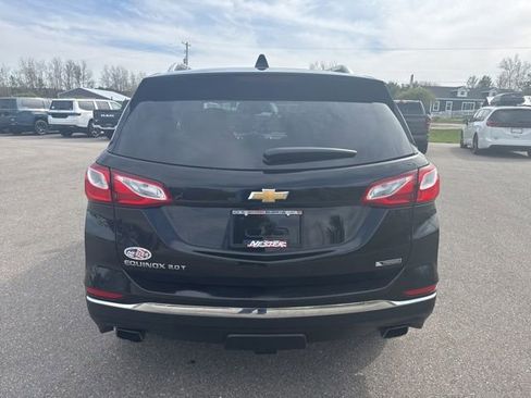 Used 2018 Chevrolet Equinox Premier FWD image 4