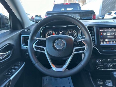 Used 2022 Jeep Cherokee Latitude w/ Trailer Tow Group image 14