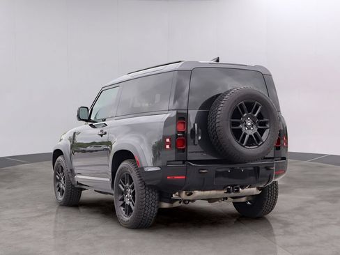 Used 2022 Land Rover Defender 90 X-Dynamic S AWD/4WD image 7
