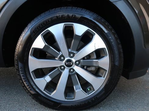 Used 2021 Kia Telluride S image 43