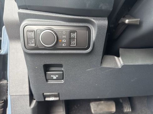 Used 2023 Ford Bronco Outer Banks image 10