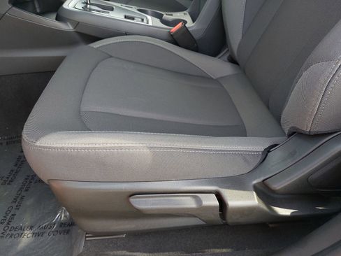 Used 2025 Subaru Crosstrek 2.0i Premium w/ Crosstrek Mirror Package image 28