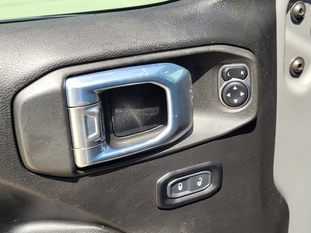 Used 2021 Jeep Wrangler Unlimited Rubicon AWD/4WD image 25