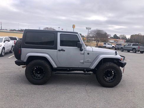 Used 2015 Jeep Wrangler Sport image 5