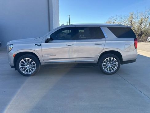 Used 2024 GMC Yukon Denali image 4