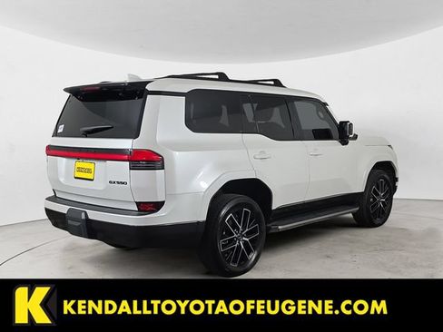 Used 2024 Lexus GX 550 w/ Accessory Package (Z1) AWD/4WD image 5