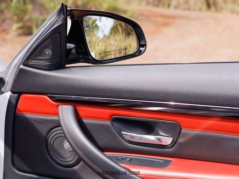 Used 2015 BMW M4 Convertible image 59