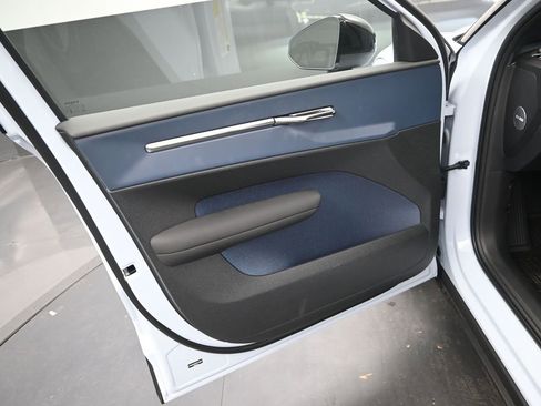 New 2026 Volvo EX30 Plus w/ Climate Package AWD/4WD image 13