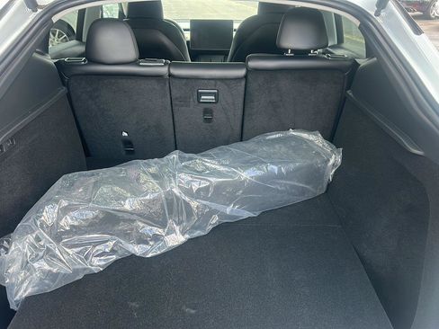 Used 2024 Tesla Model Y Long Range RWD image 16