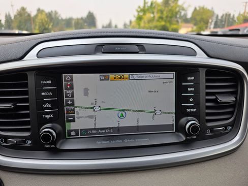 Used 2019 Kia Sorento EX w/ EX Touring Package AWD/4WD image 13