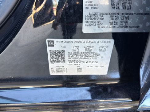 Used 2020 GMC Sierra 1500 SLT RWD image 32