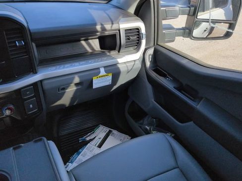 Used 2025 Ford F350 XL w/ XL Chrome Package RWD image 19