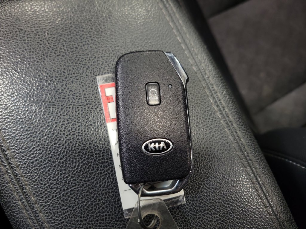 Used 2021 Kia Niro Touring FWD image 18