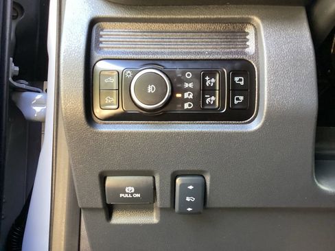 Used 2025 Ford F250 Lariat w/ Black Appearance Package AWD/4WD image 63