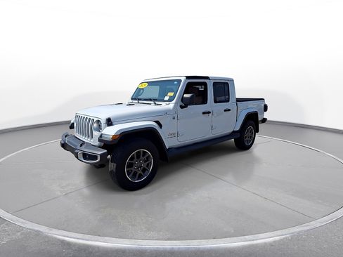 Used 2020 Jeep Gladiator Overland AWD/4WD image 4