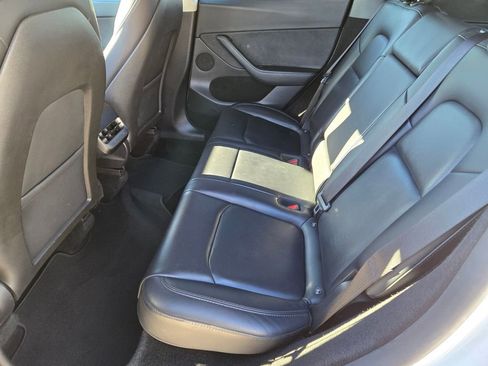 Used 2024 Tesla Model Y Long Range image 8