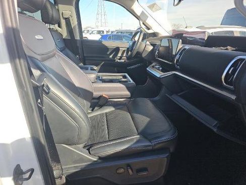 Certified 2025 Ford Expedition Max Platinum image 4