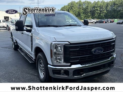 New 2026 Ford F350 XLT image 1