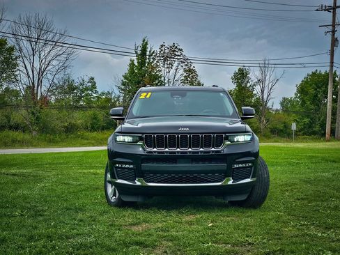 Used 2021 Jeep Grand Cherokee L Limited AWD/4WD image 8