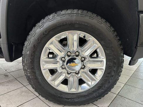 Certified 2024 Chevrolet Silverado 2500 High Country AWD/4WD image 15