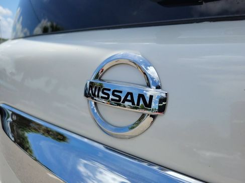 Used 2019 Nissan Armada Platinum w/ Captain's Chairs Package RWD image 7
