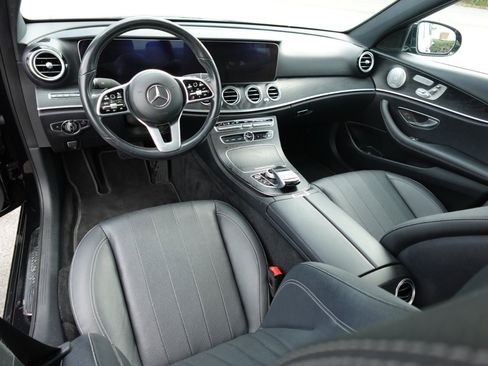 Used 2020 Mercedes-Benz E 350 4MATIC Sedan w/ Driver Assistance Package image 7