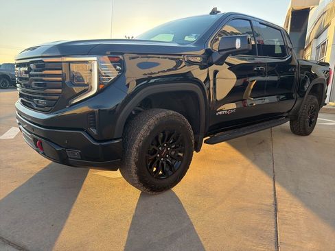 Used 2022 GMC Sierra 1500 AT4X image 7