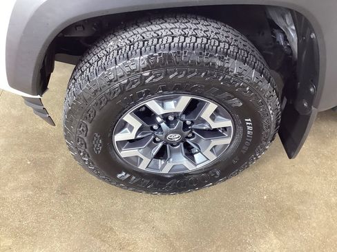 Used 2023 Toyota Tacoma TRD Off-Road AWD/4WD image 25