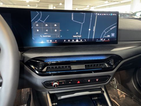 Certified 2025 BMW 430i Coupe w/ Convenience Package image 22