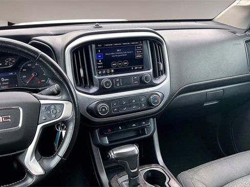 Used 2020 GMC Canyon SLE w/ Elevation Edition image 9