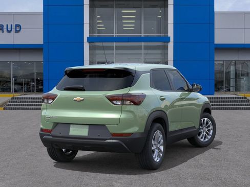 New 2026 Chevrolet TrailBlazer LS w/ LS Convenience Package AWD/4WD image 4