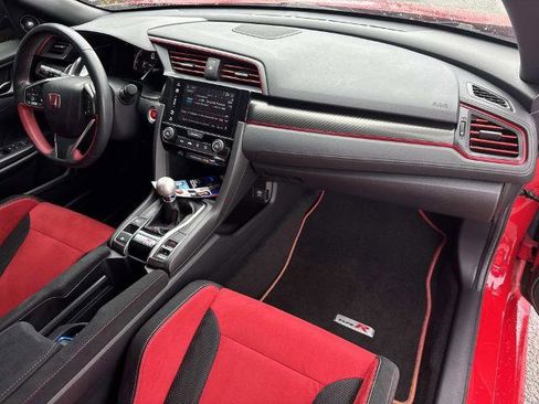 Used 2018 Honda Civic Type R image 13